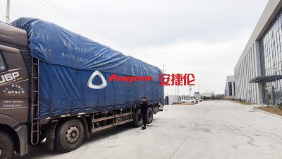 【自動(dòng)浸膠機(jī)發(fā)貨】四川汽車零部件橡塑制品客戶-江華