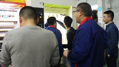 自動噴膠機、內(nèi)孔自動涂膠機順利通過客戶驗收，現(xiàn)已發(fā)貨！